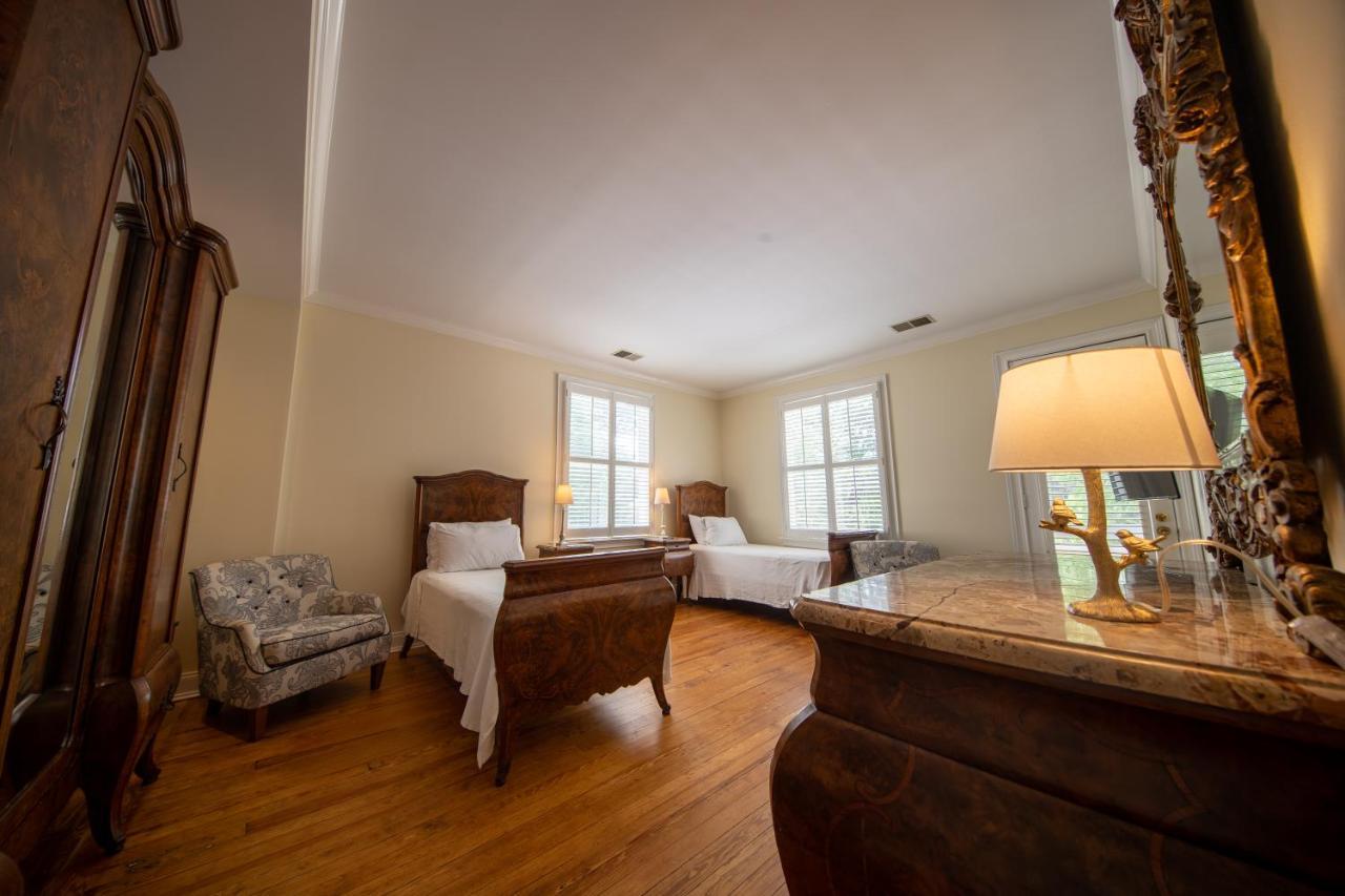 The Edenton Collection-The Granville Queen Inn Room photo