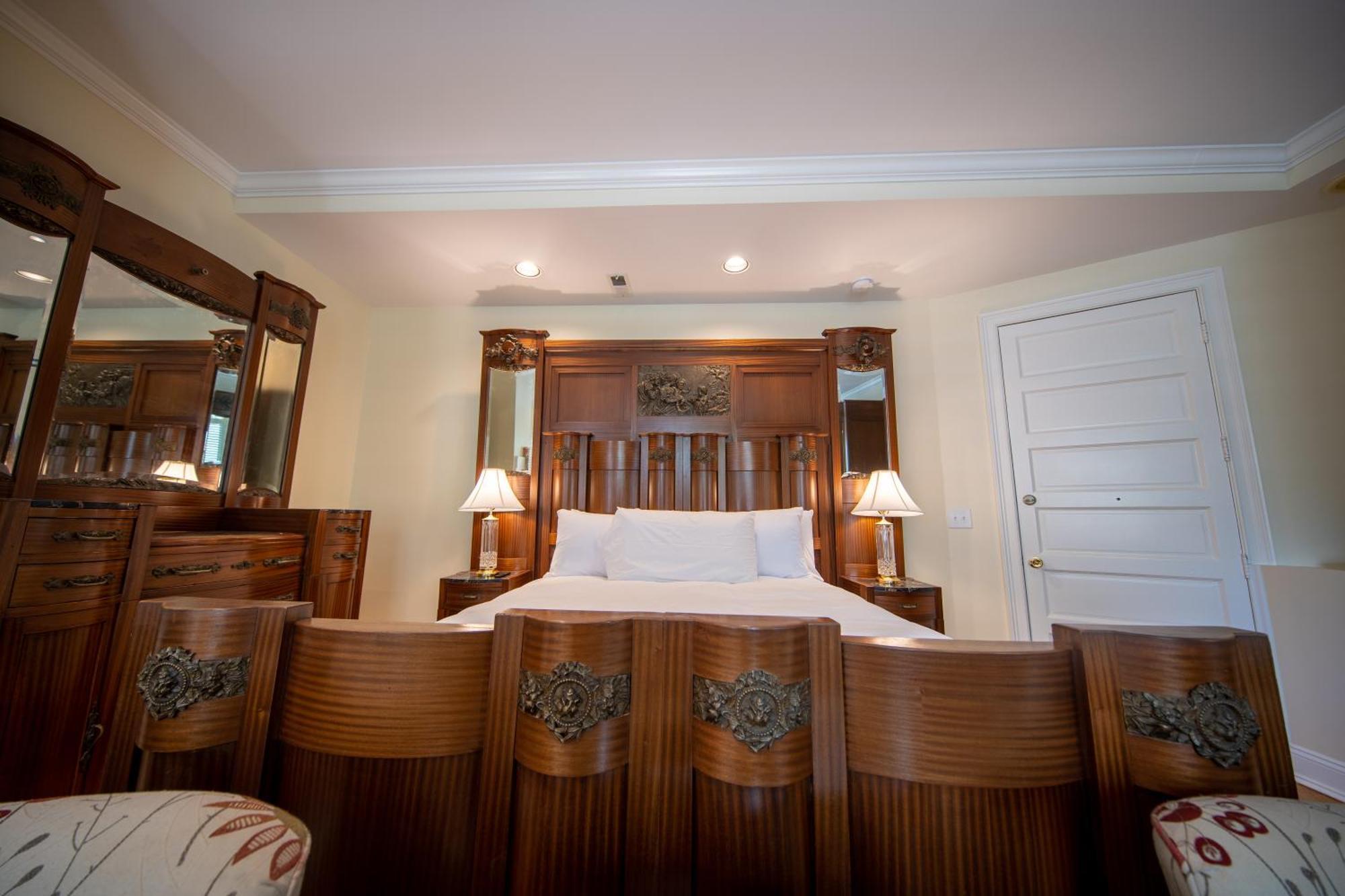 The Edenton Collection-The Granville Queen Inn Room photo